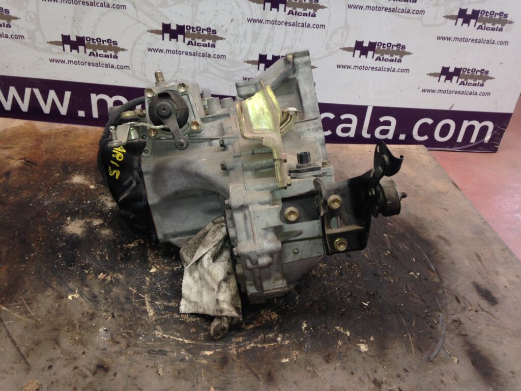 CAJA DE CAMBIOS TOYOTA YARIS RF. Y41012306